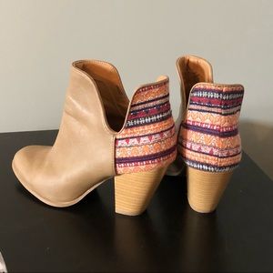 Tan Pattern Booties